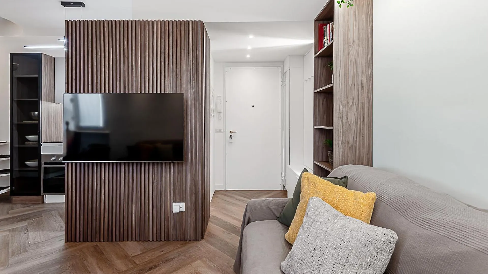 アパート Stayeasy Argelati40 - Penthouse With 2 Bedrooms, 2 Bathrooms And Terrace - Navigli ミラノ
